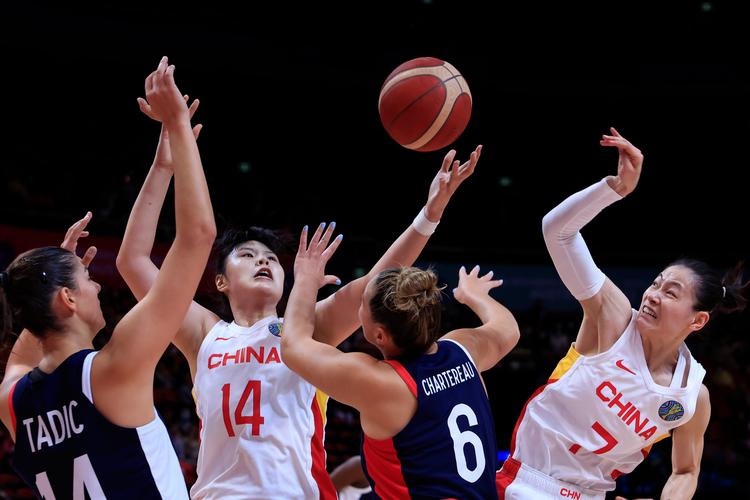 腾讯体育直播女子篮球比赛