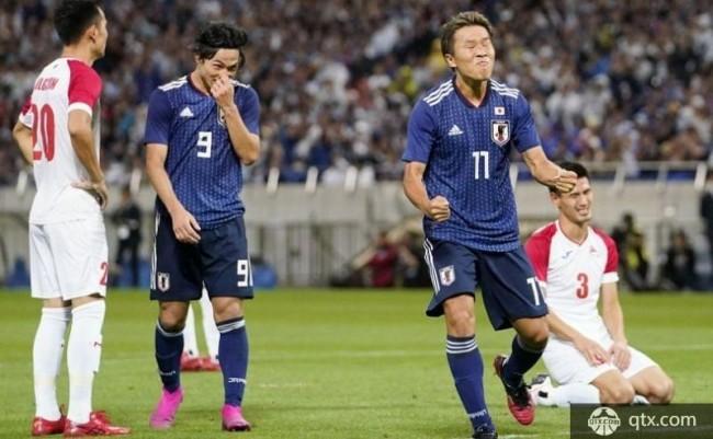世预赛足球日本VS蒙古的相关图片