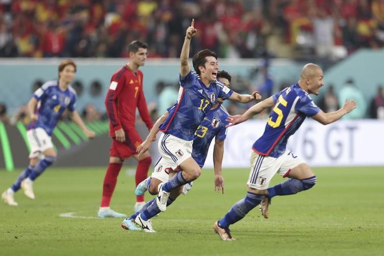 日本vs西班牙乌龙球的相关图片