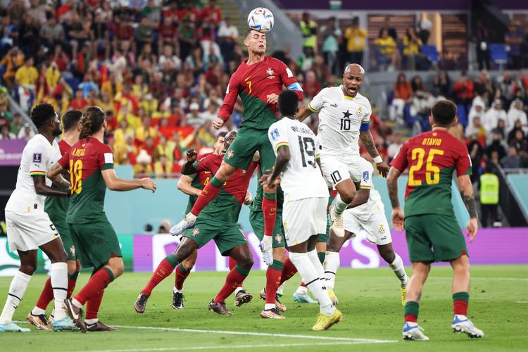 葡萄牙vs加纳赛后现场的相关图片