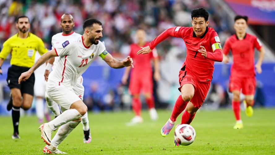 足球亚洲杯日本vs沙特的相关图片