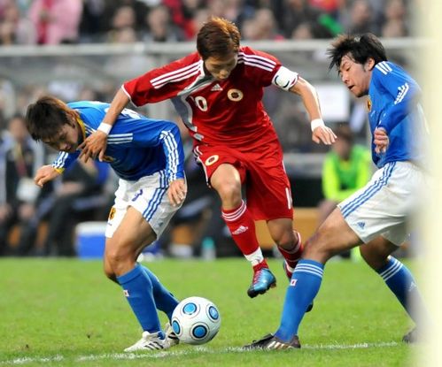 香港足球vs日本赢球的相关图片